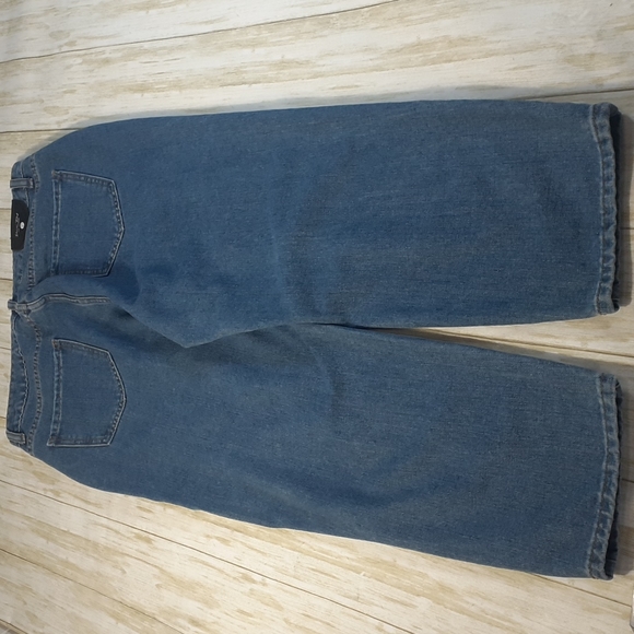 Denim Blvd Los Angeles Distressed Leg Cropped Blue Jeans Size L Waist 32 - Picture 9 of 16